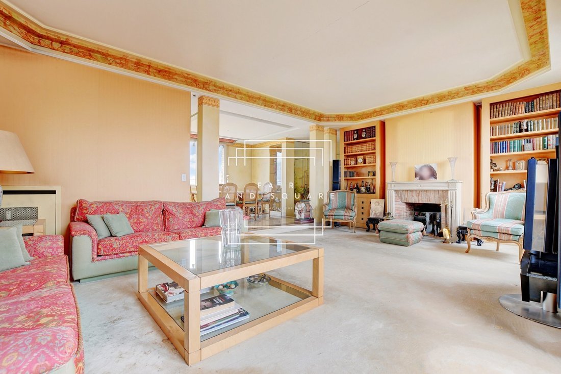 Apartment in Bois de Boulogne, Paris 16e Arrondissement, Paris 4 - 17001379