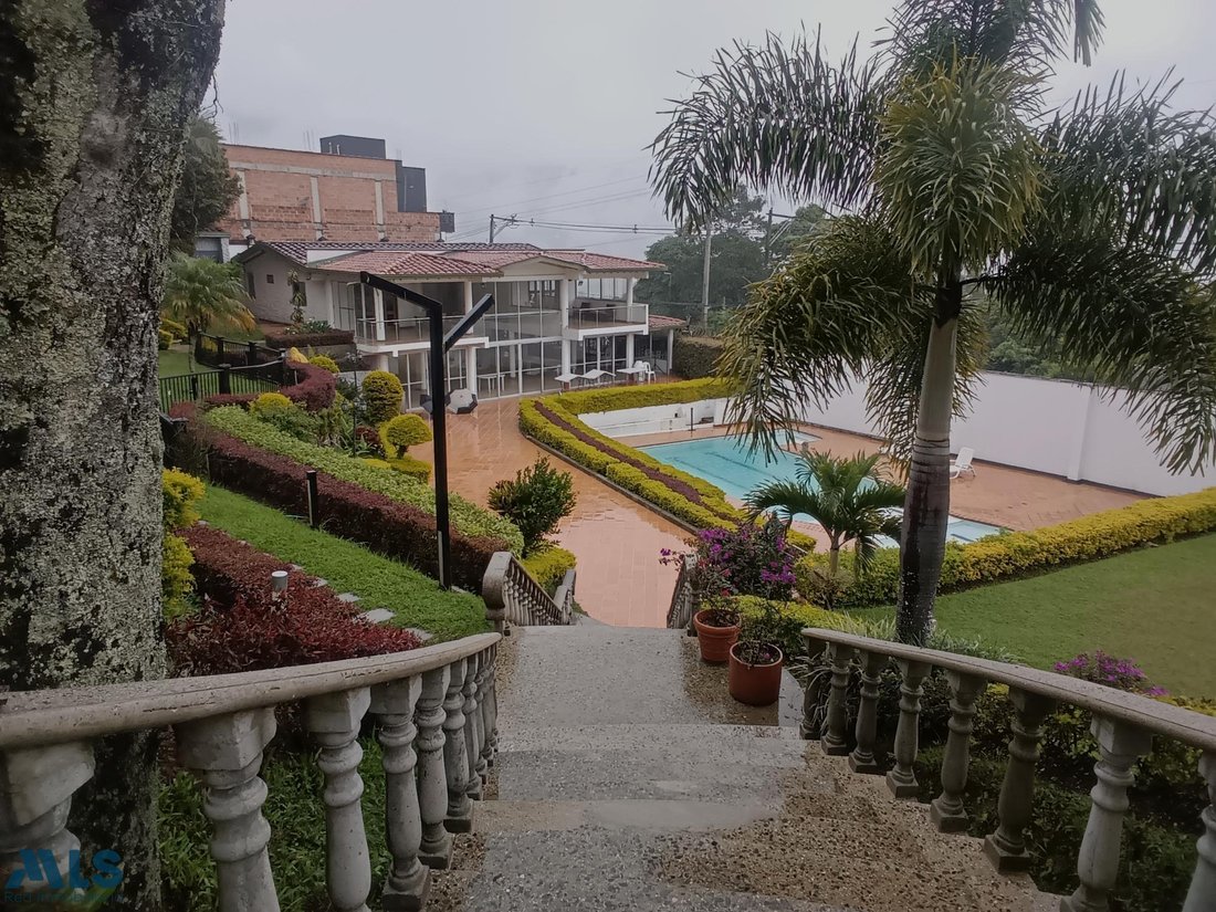 Finca in San Antonio de Prado, Antioquia, Colombia 3 - 16996919