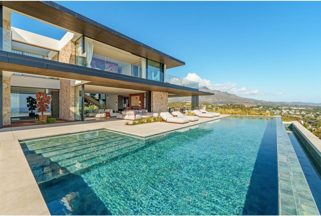 Villa in La Quinta, Benahavis, Andalusia 5 - 16992461