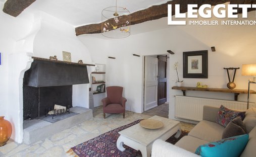 Beautiful 6 Bed/Bath Chateau With Separate Apartment Close To Lodeve. Currently Run As A Boutique B&