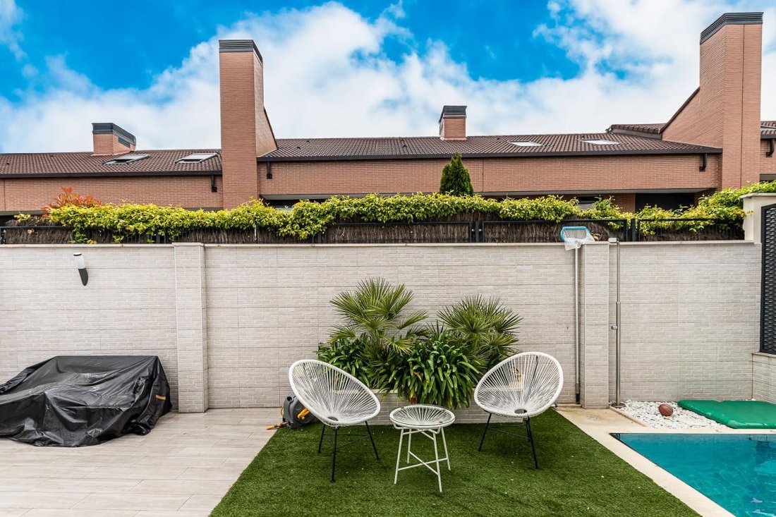 House in Fuencarral-El Pardo, Madrid, Spain 3 - 16993030