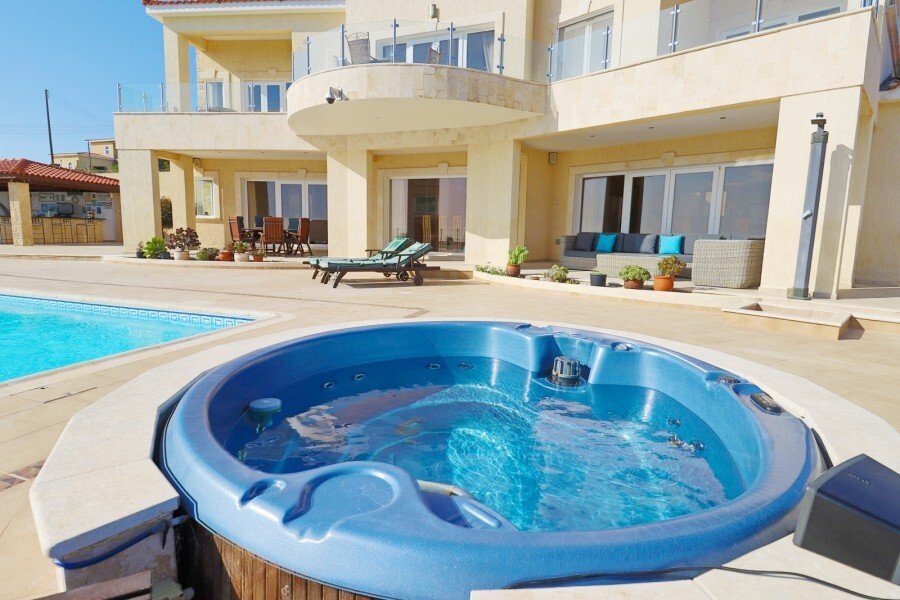 Villa in Akoursos, Paphos, Cyprus 1 - 16991097