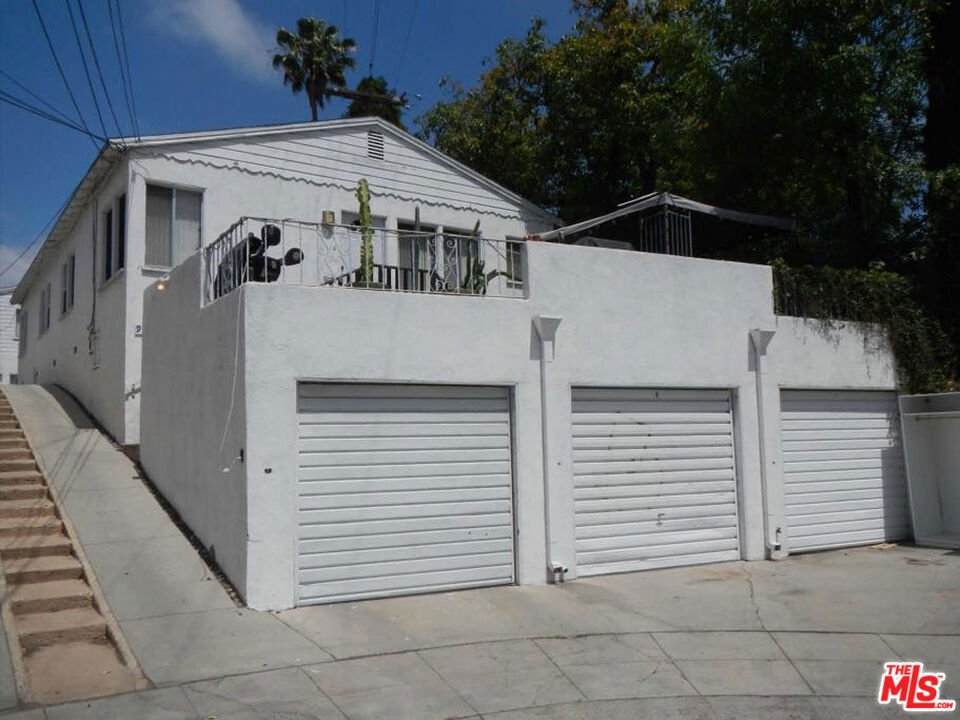 Los Angeles, California, United States 1 - 16997972
