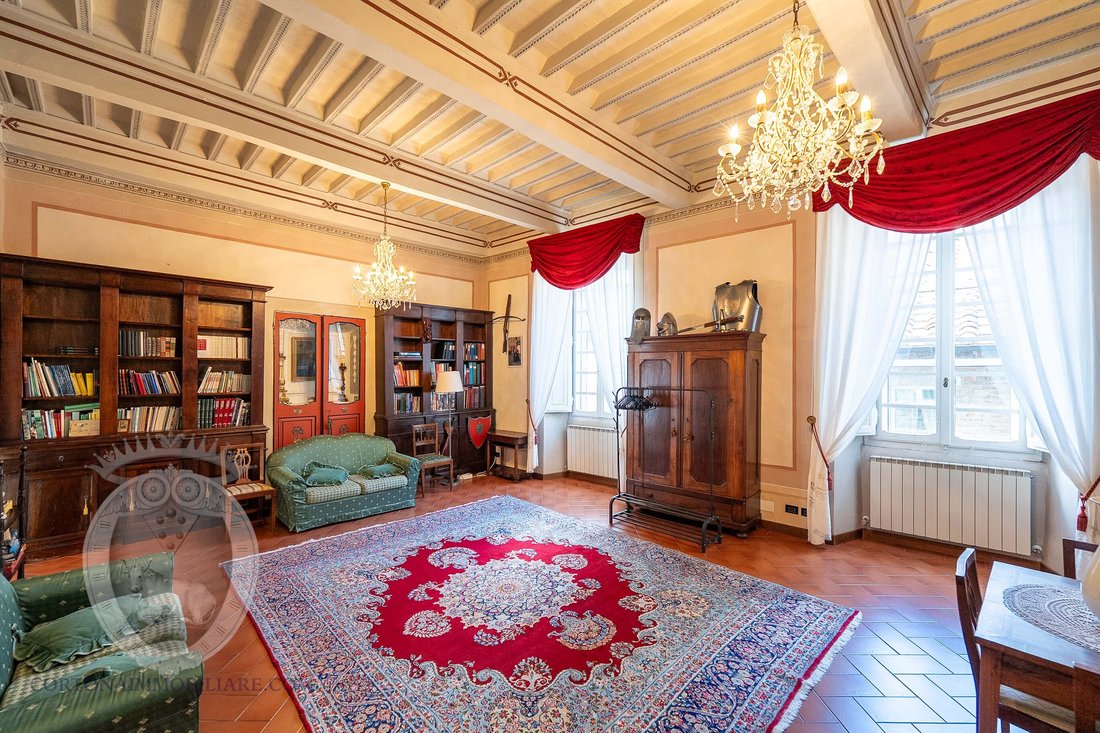 House in Center, Cortona, Tuscany 1 - 16990336