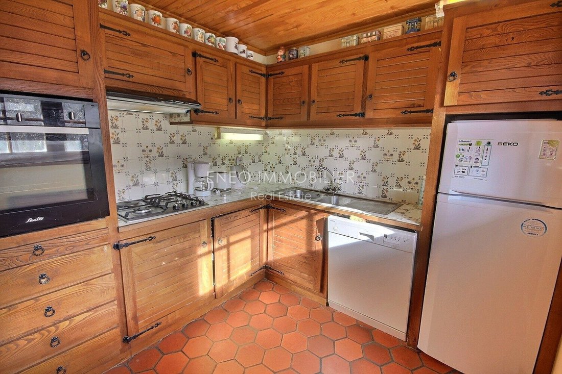 Chalet in Notre-Dame-du-Pre, Auvergne-Rhône-Alpes, France 4 - 16994311