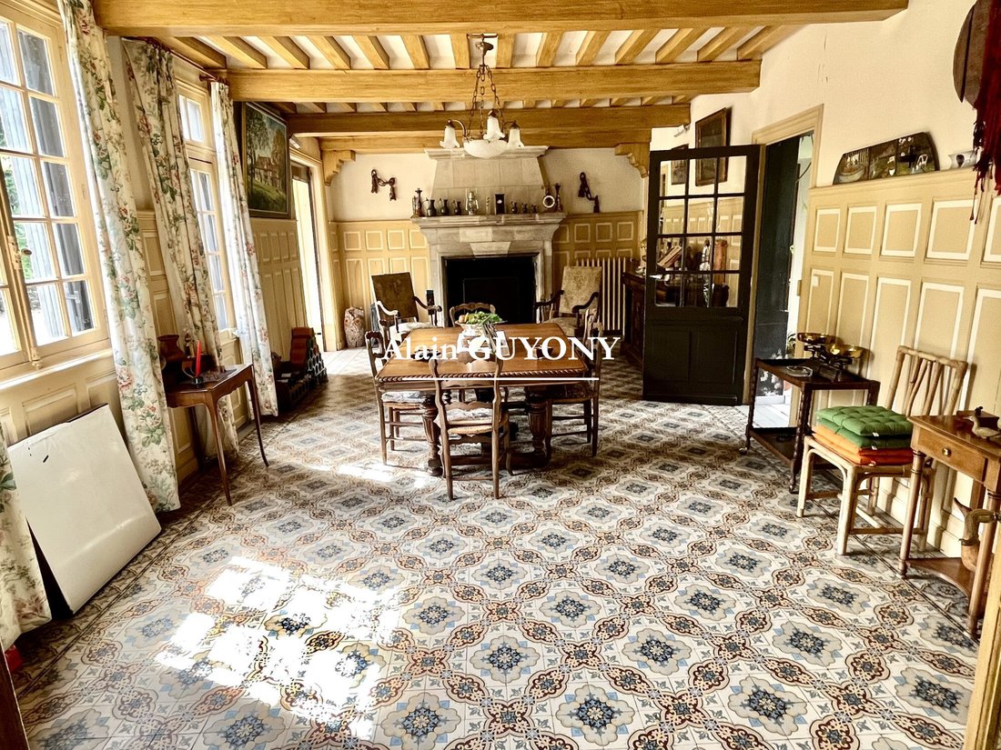 Estate in Fierville-les-Parcs, Normandy, France 3 - 16998765