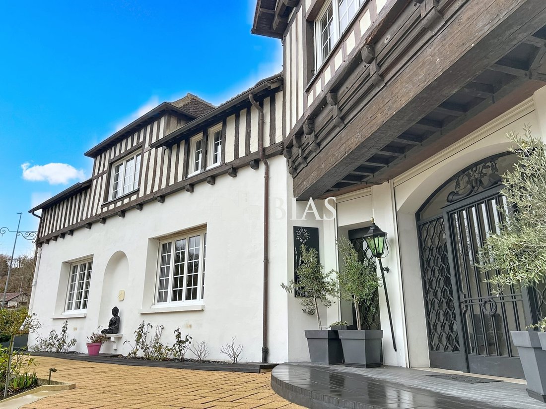 House in Centre Ville, Pont-Audemer, France 3 - 16994345