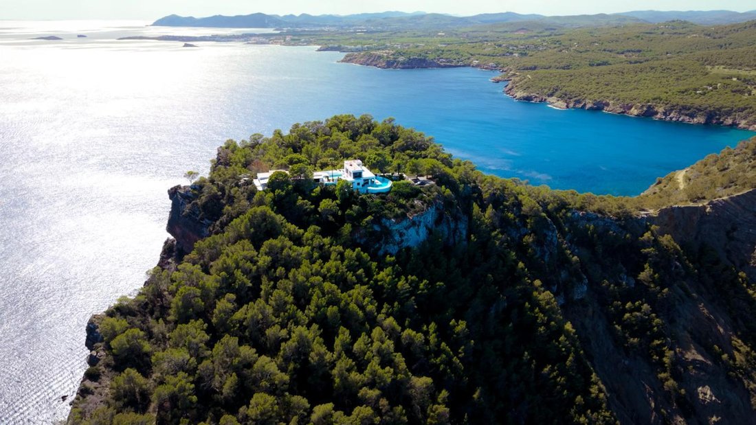House in Cala Mastella, Santa Eularia des Riu, Balearic Islands 5 - 16992834