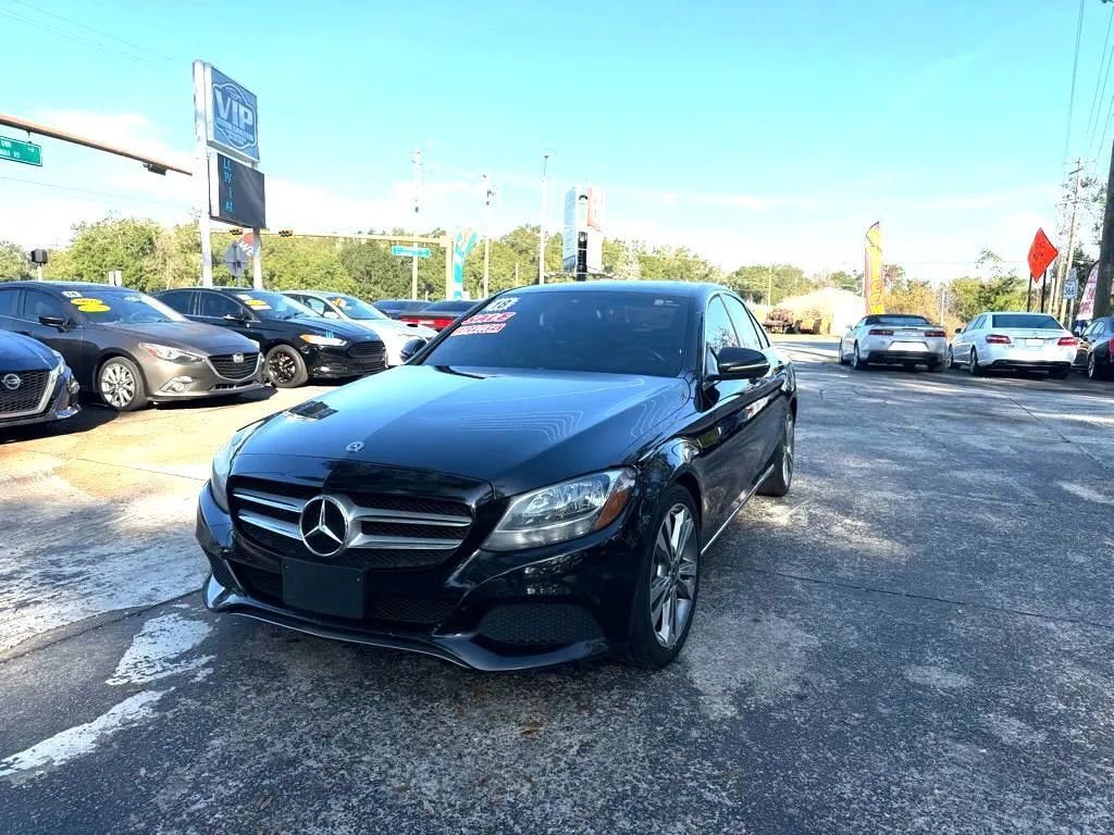 Sedan in Tallahassee, FL, United States 1 - 16867777