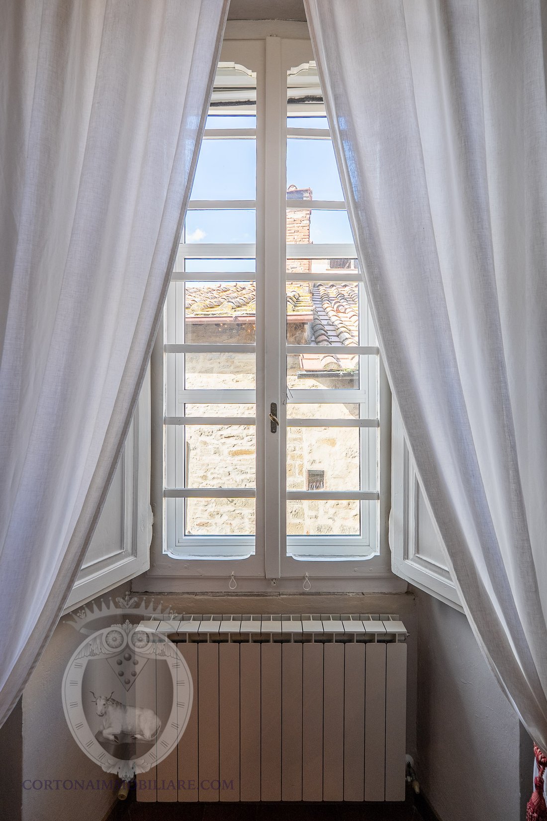 House in Center, Cortona, Tuscany 2 - 16990336