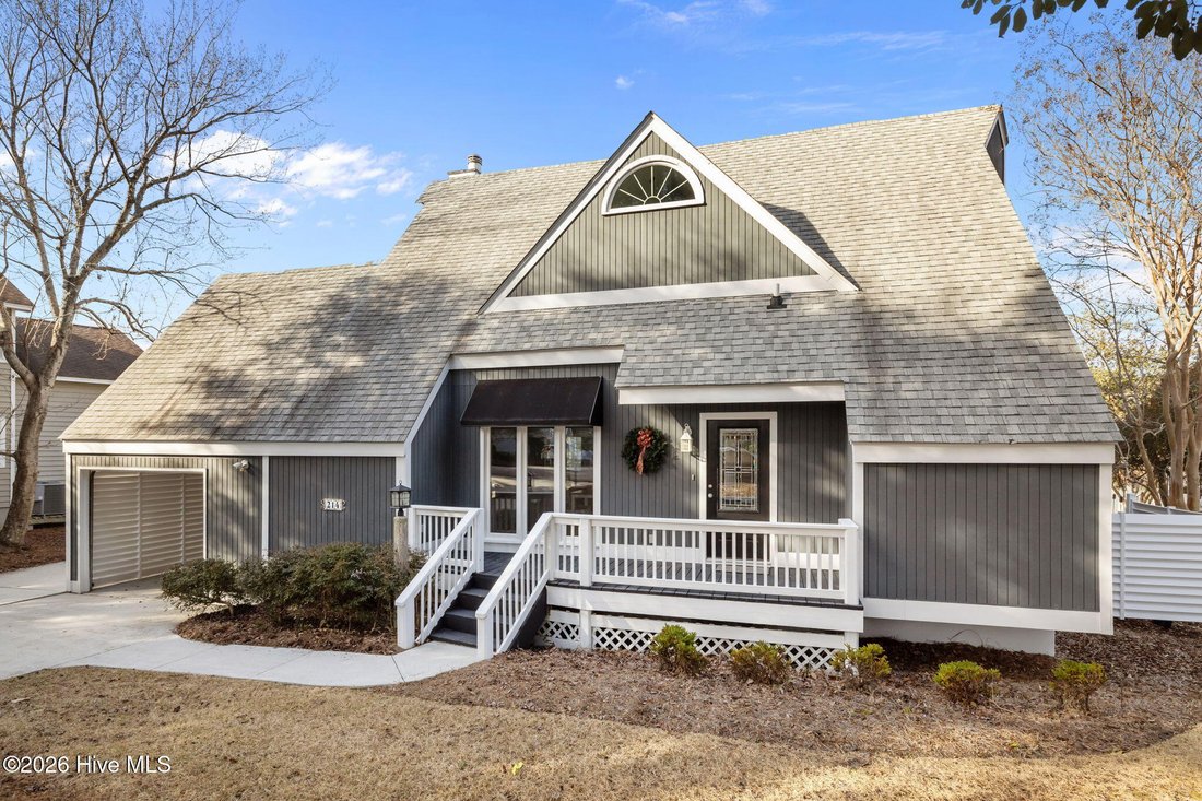 House in Emerald Isle, North Carolina, United States 1 - 16996698