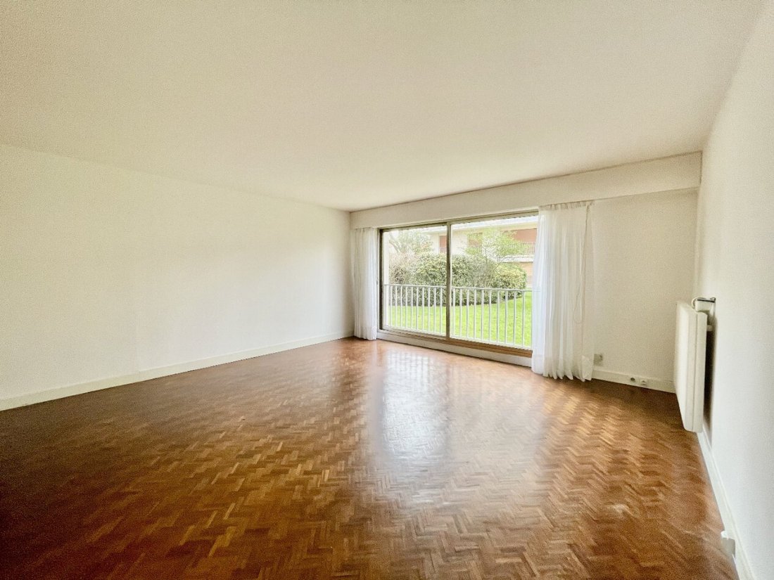Apartment in Domaine National du Château, Versailles, France 2 - 16990578