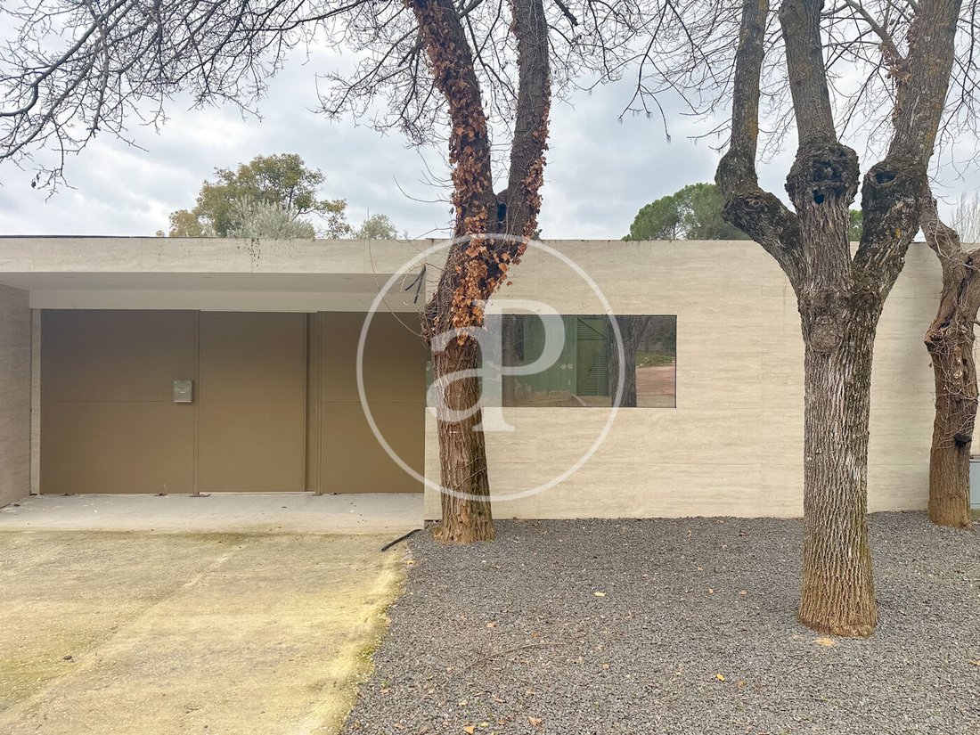 Villa in Somosaguas, Pozuelo de Alarcon, Comunidad de Madrid 1 - 16995201
