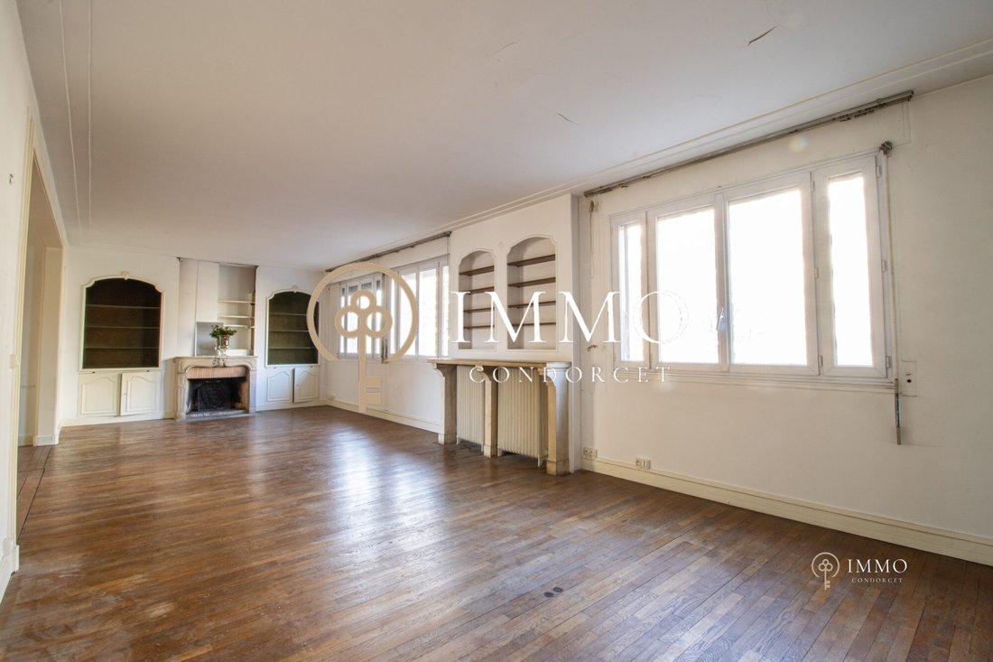 Apartment in La Faiencerie-Le Clos Saint Cyr, Bourg-la-Reine, France 1 - 16998725