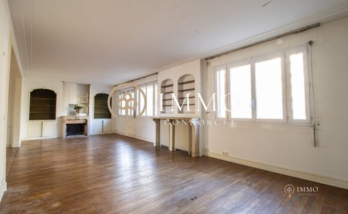 Apartment in La Faiencerie-Le Clos Saint Cyr, Bourg-la-Reine, France 1