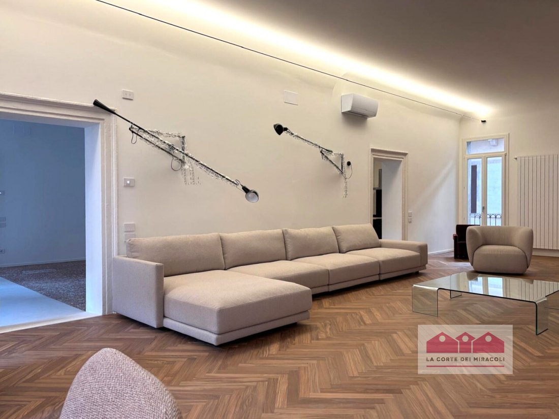 Apartment in Center, Vicenza, Veneto 5 - 16998380