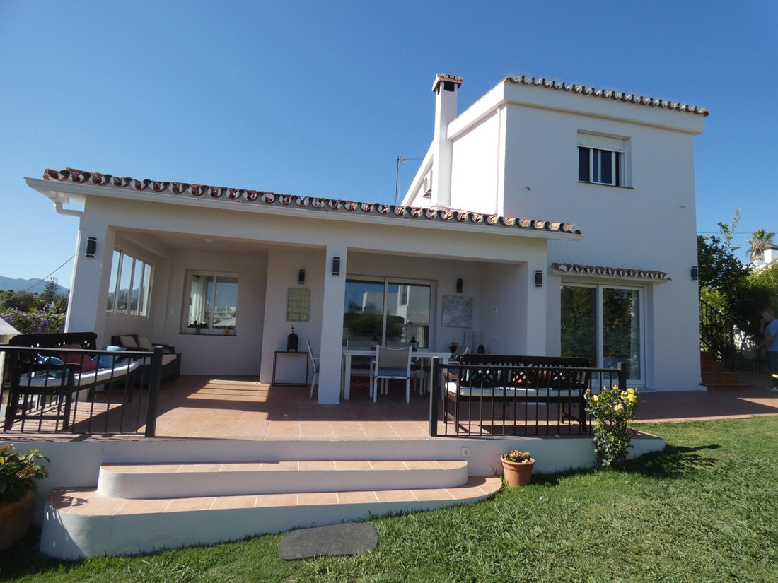 Villa in San Pedro de Alcantara, Andalusia, Spain 3 - 16994834