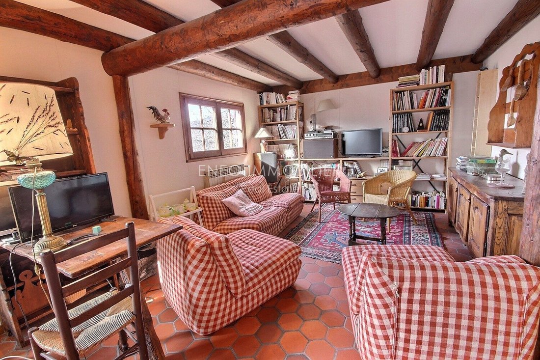 Chalet in Notre-Dame-du-Pre, Auvergne-Rhône-Alpes, France 2 - 16994311
