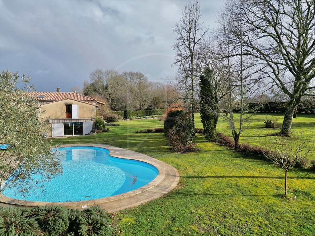 Villa in Exterieur, Langon, France 3 - 16990558