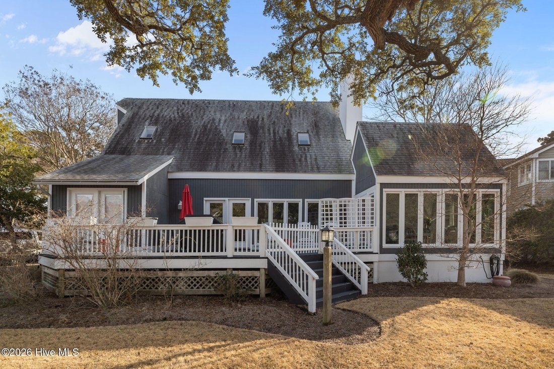House in Emerald Isle, North Carolina, United States 4 - 16996698