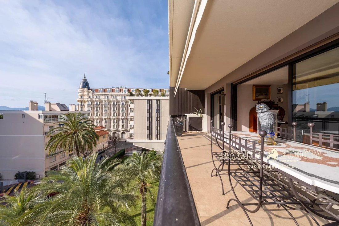Apartment in French Riviera, Provence-Alpes-Côte d'Azur, France 2 - 16992527