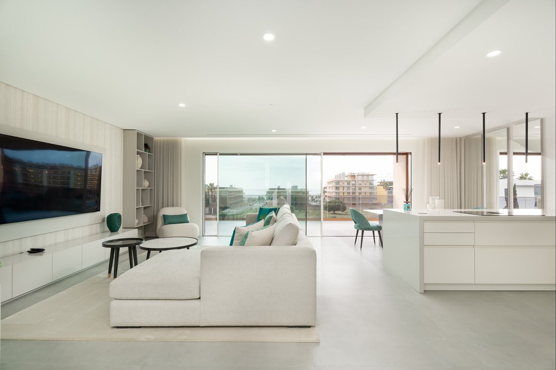 Apartment in Quarteira, Algarve, Portugal 3 - 16987342