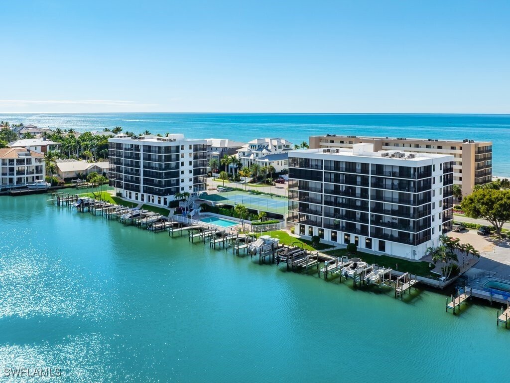 Condo in Naples, Florida, United States 1 - 16959764