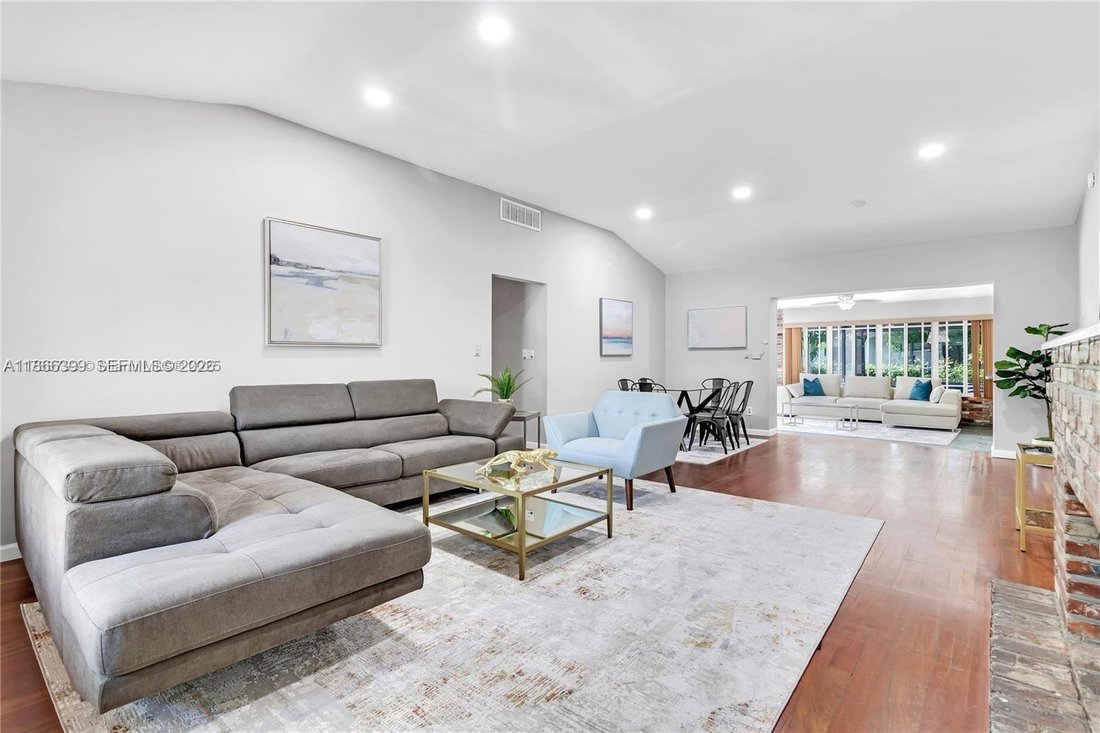 House in Miami, Florida, United States 4 - 16638564