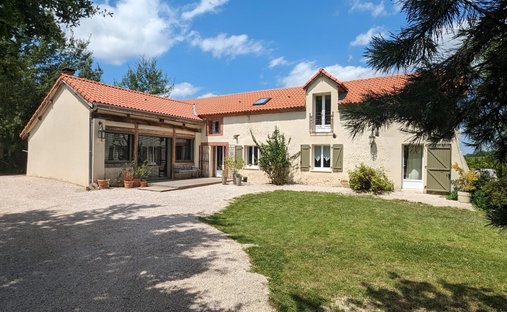House in Lembeye, Nouvelle-Aquitaine, France 1