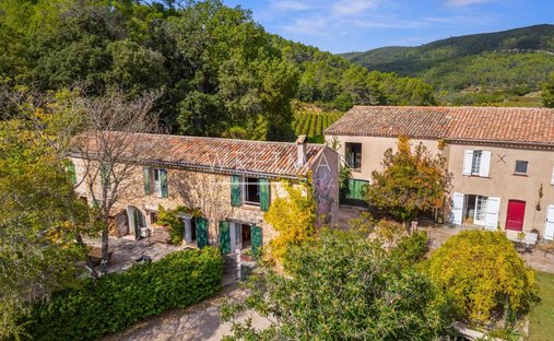 Estate in Le Cannet-des-Maures, Provence-Alpes-Côte d'Azur, France 1