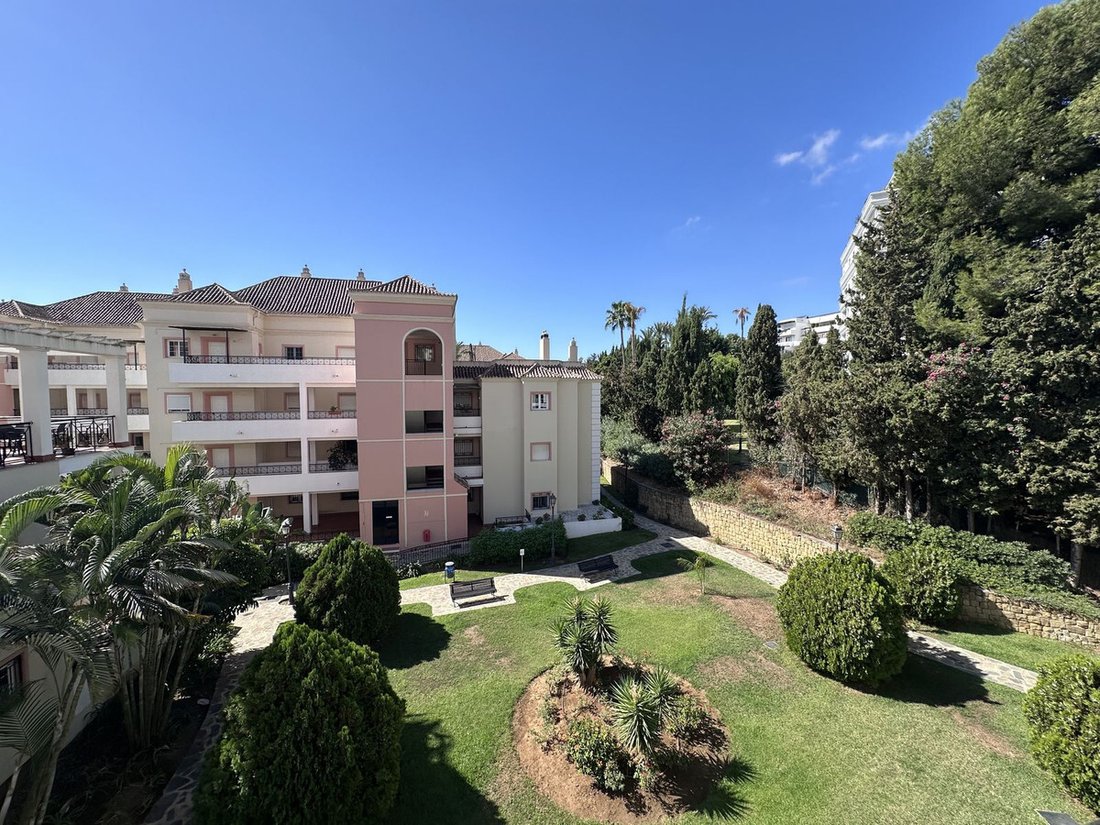 Apartment in Puerto Banus, Marbella, Spain 1 - 16994926
