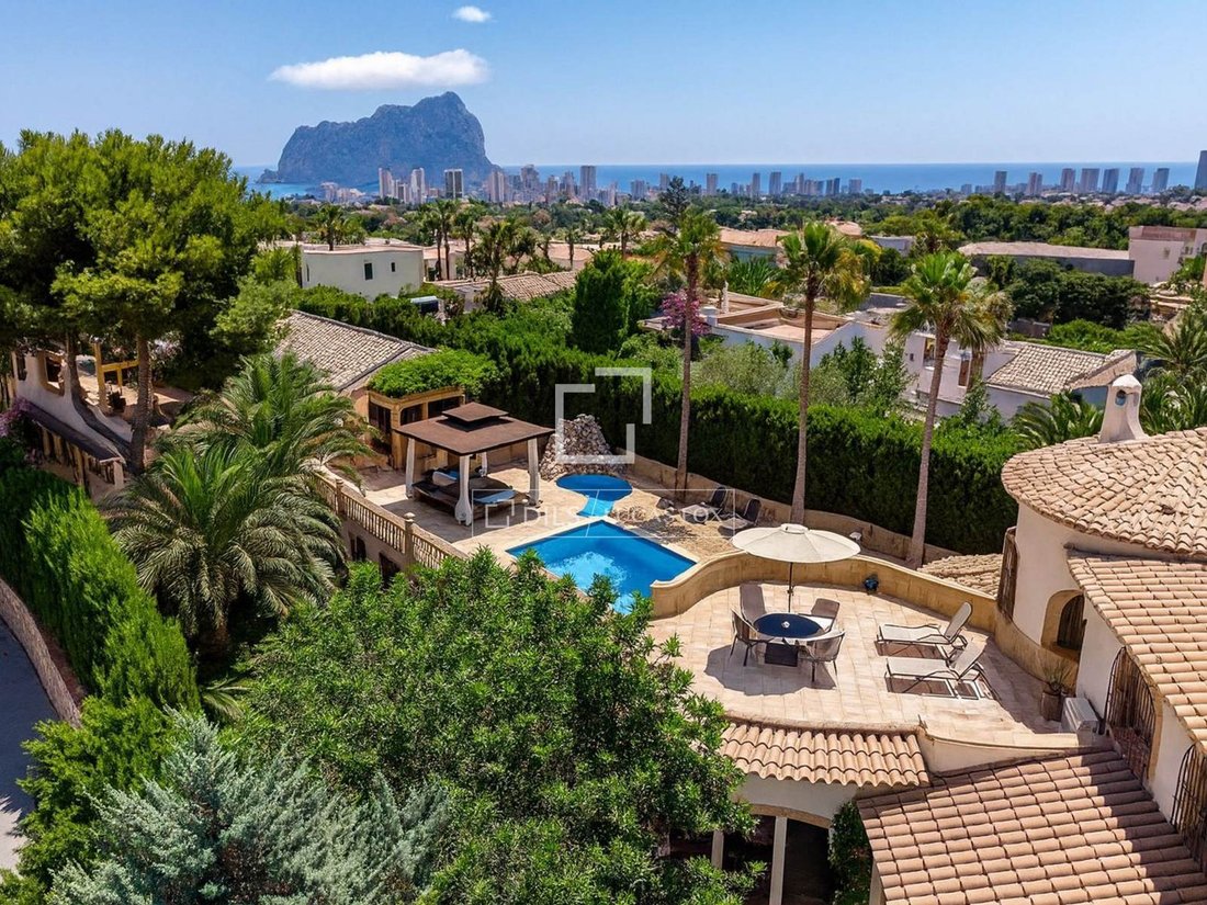 Villa in Calp / Calpe, Valencian Community, Spain 1 - 16988555
