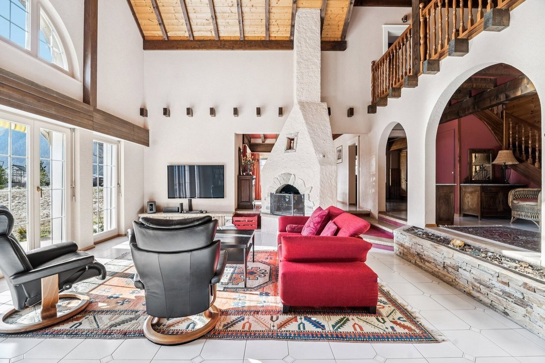 Architect Designed Villa On Large Flat Plot