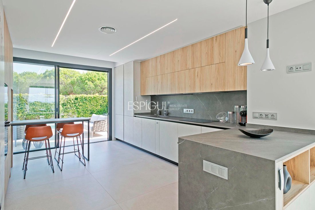 Villa in Montgat, Catalonia, Spain 4 - 16989870
