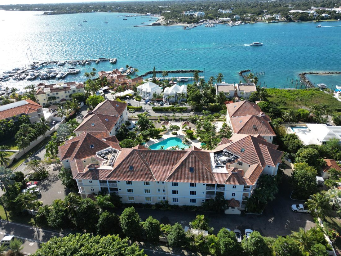 Condo in Nassau, New Providence, The Bahamas 1 - 16990723