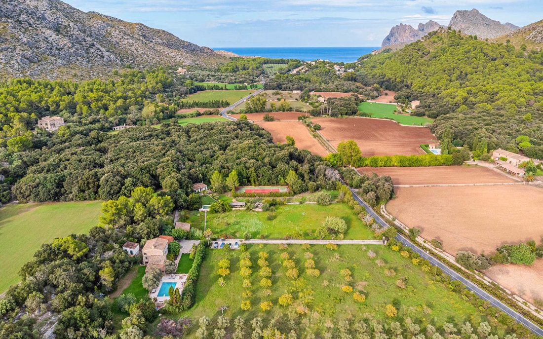 Finca in Pollenca, Balearic Islands, Spain 2 - 17000229