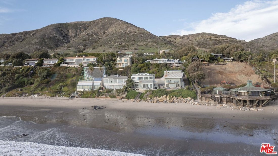 Malibu, California, United States 3 - 16998299