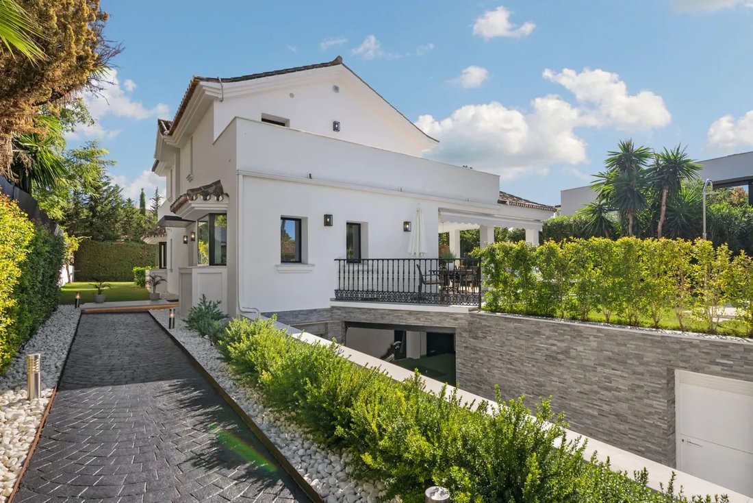 Villa in Nueva Andalucía, Marbella, Spanien 3 - 16999081