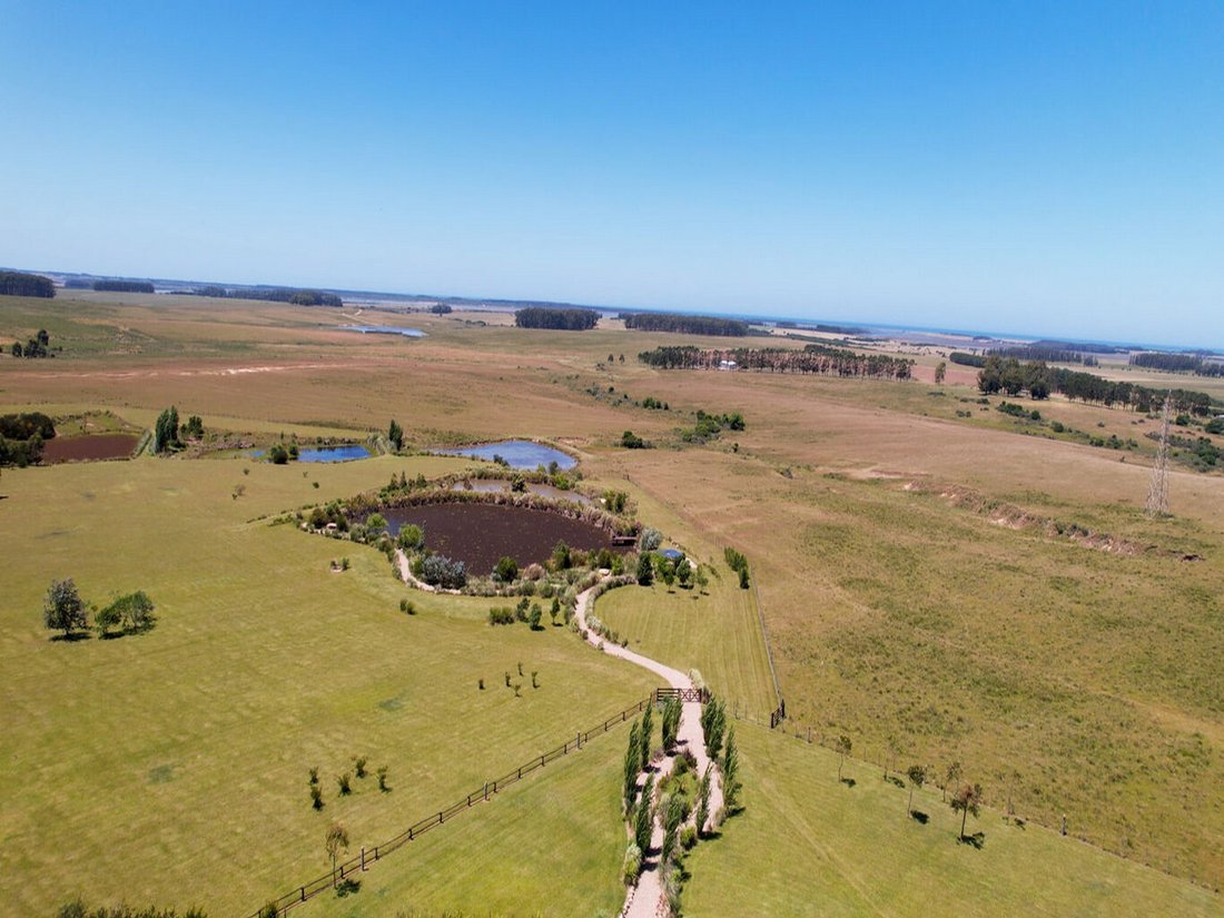 Farm Ranch in Chacras de Medellin Sur Lac, Maldonado Department, Uruguay 2 - 16776603