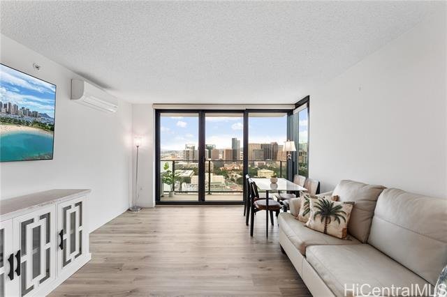 Condo in Honolulu, Hawaii, United States 2 - 16991533