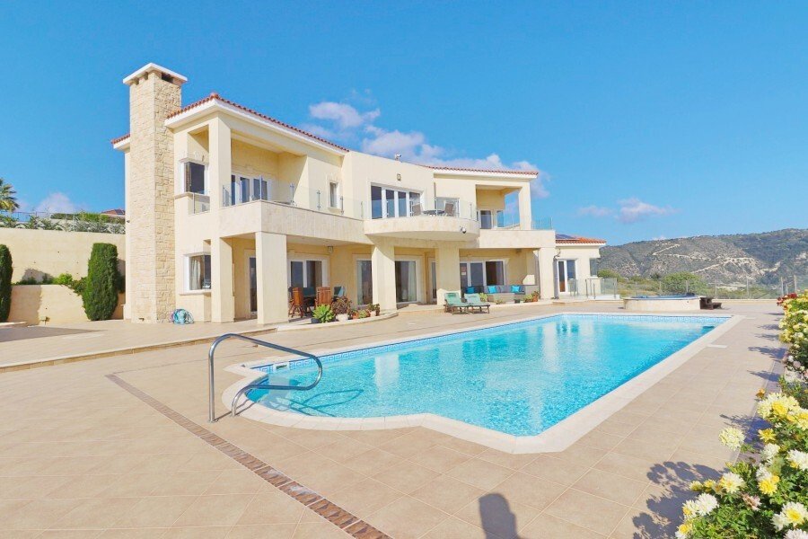 Villa in Akoursos, Paphos, Cyprus 2 - 16991097