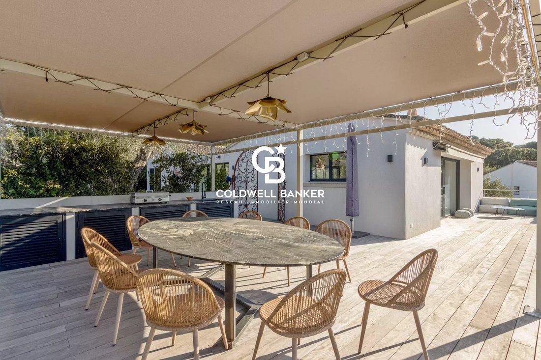 Villa in La Croix-Valmer, Provence-Alpes-Côte d'Azur, France 5 - 16991059