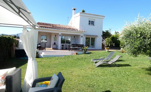 Villa in San Pedro de Alcantara, Andalusia, Spain 1