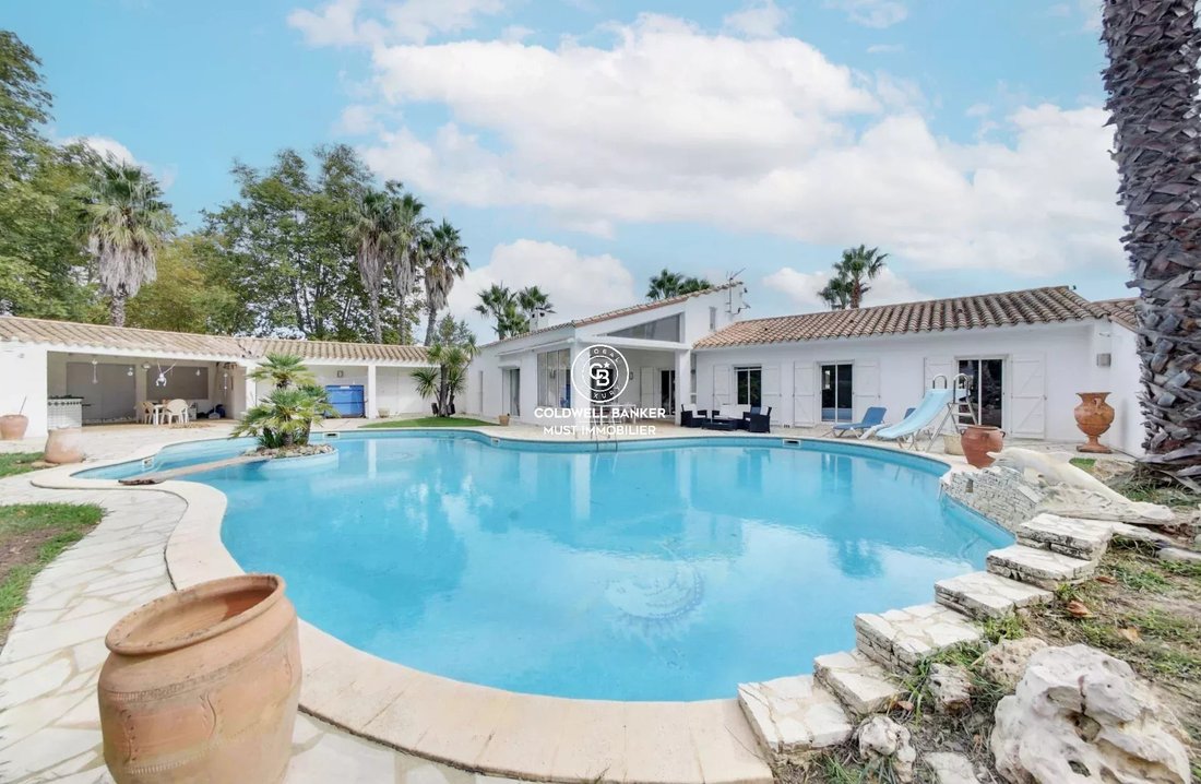 Villa in Saint-Cyprien, Occitania, France 1 - 14720881