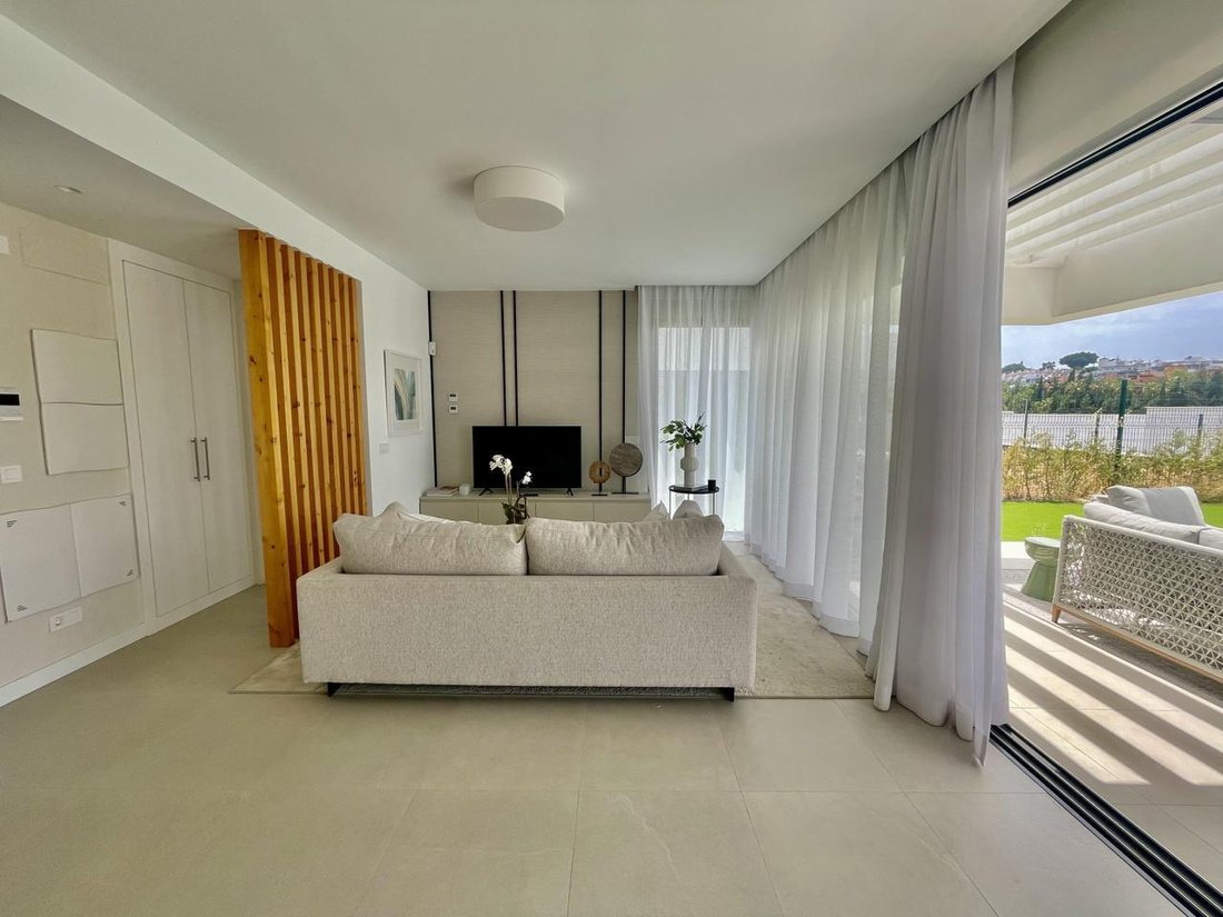 Villa in Estepona, Andalusia, Spain 3 - 16999101