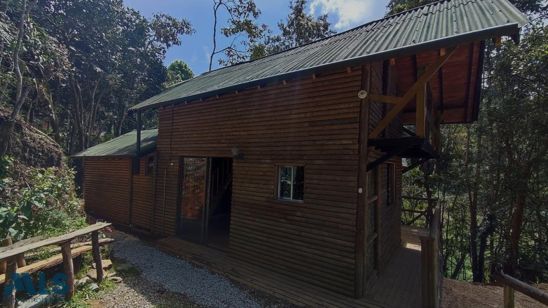 House in Santa Elena, Rionegro, Colombia 4 - 17001974