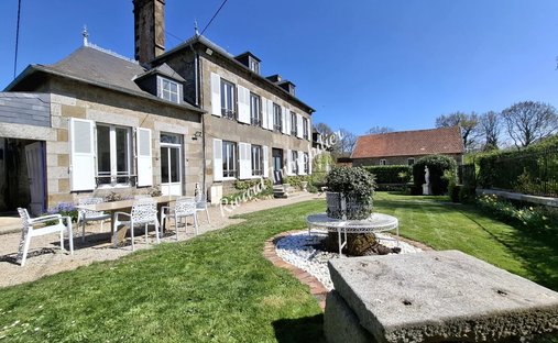 Sale Of Equestrian Estate Argentan, 180m² 7 Rooms 625,000€ Orne