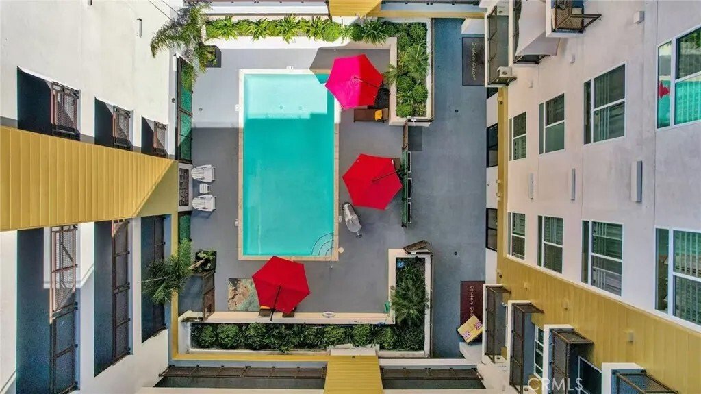 Condo in Los Angeles, California, United States 3 - 17001619
