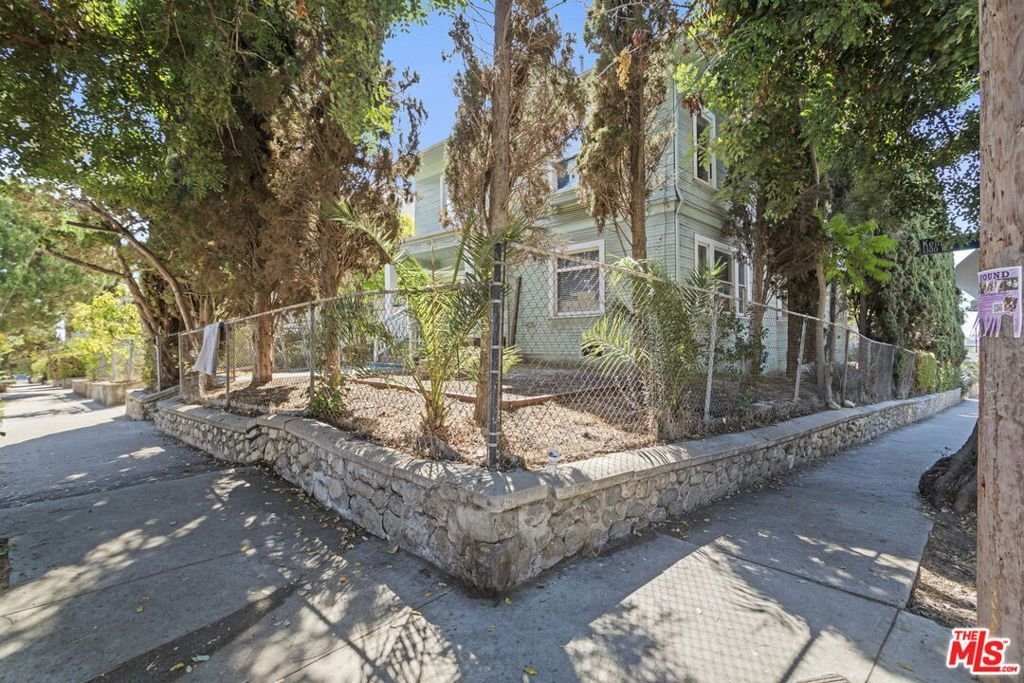 House in Los Angeles, California, United States 2 - 17001508