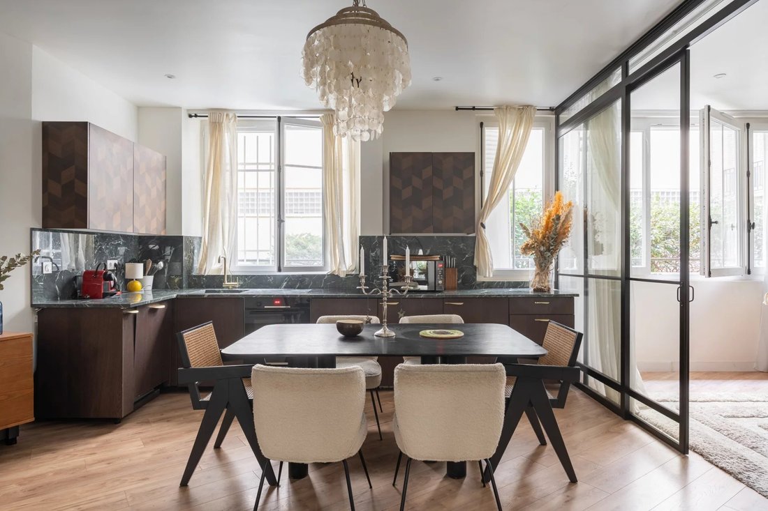 Apartment in Dupleix-Motte Picquet, Paris 15e Arrondissement, Paris 4 - 17001916